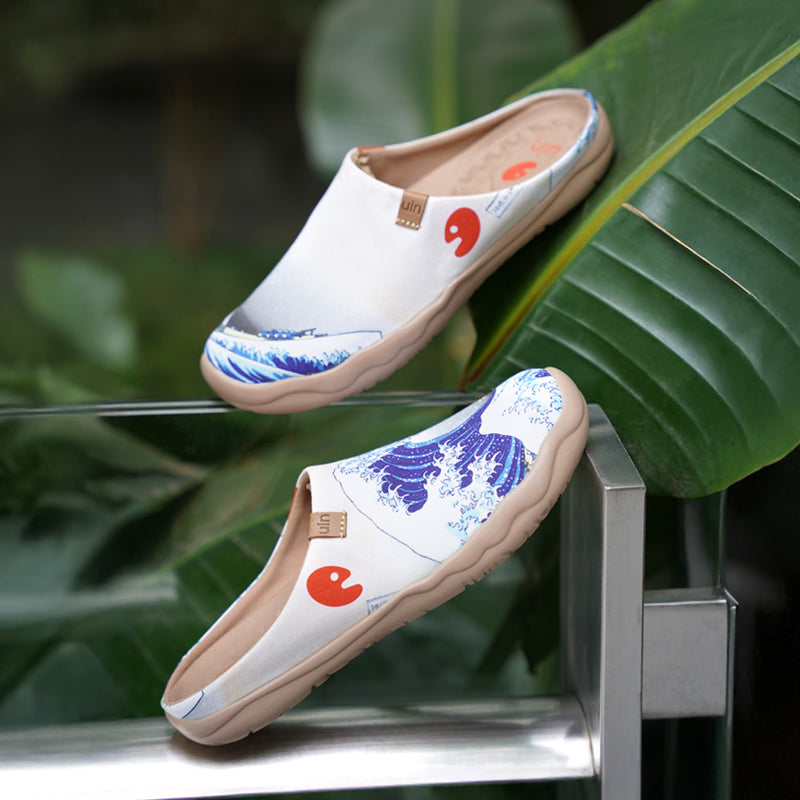 Great Wave off Kanagawa Malaga Women