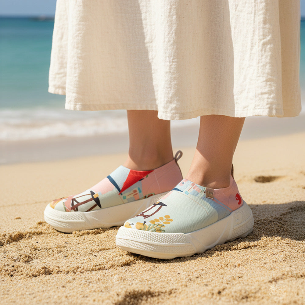 Seaside Leisure 3 Women