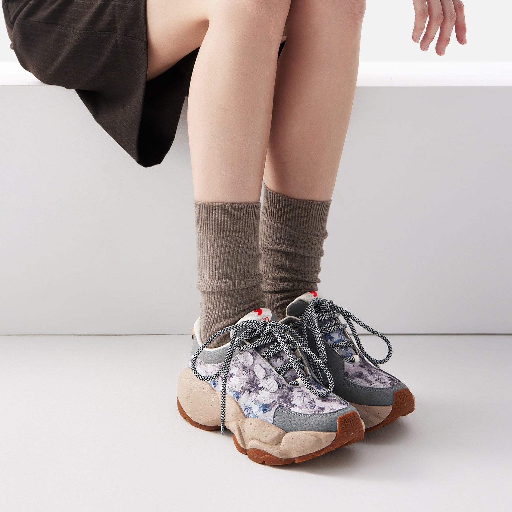 Lost in the Blue Sky Dreamland I Women