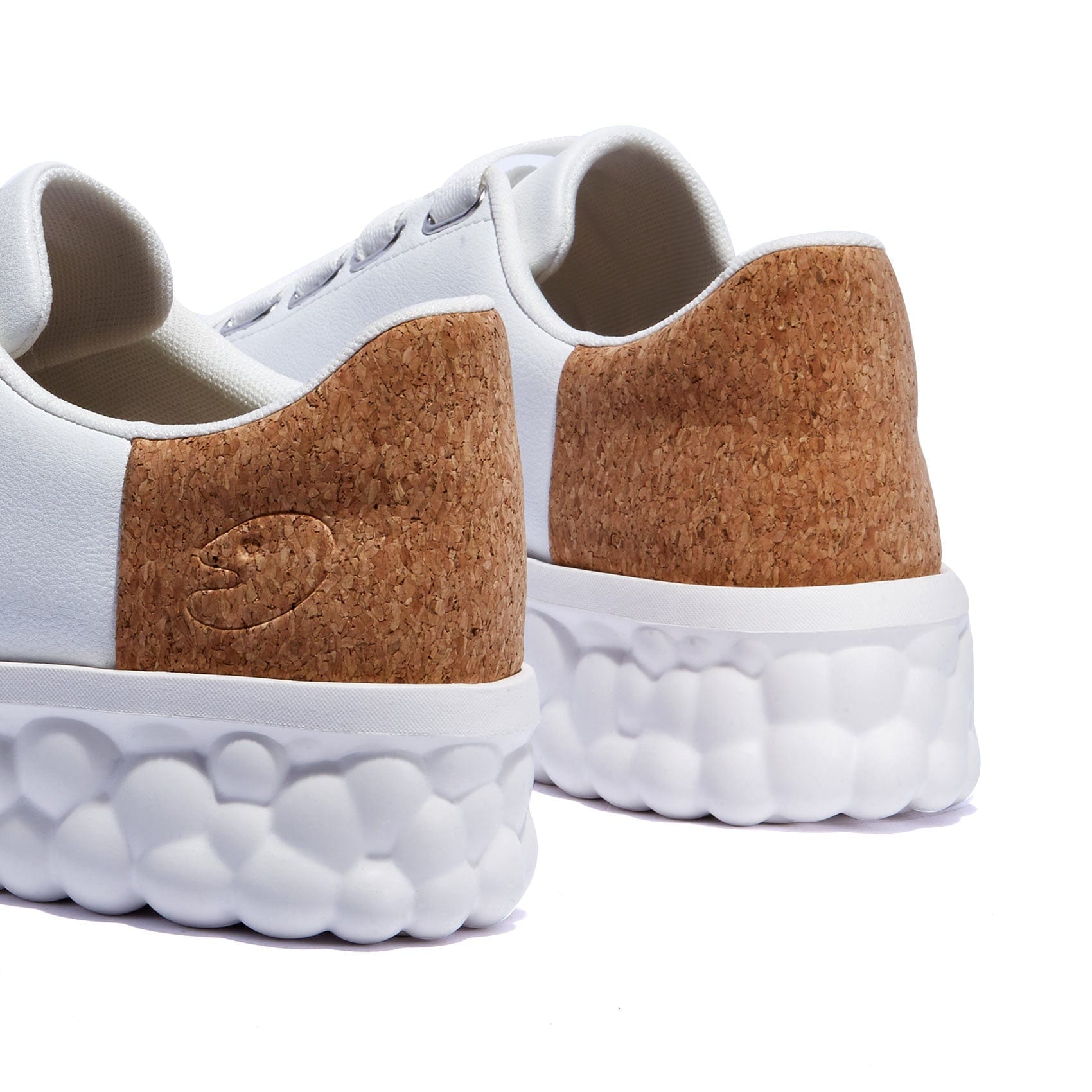 UIN Footwear Men Salt White Las Ramblas VI Men Canvas loafers