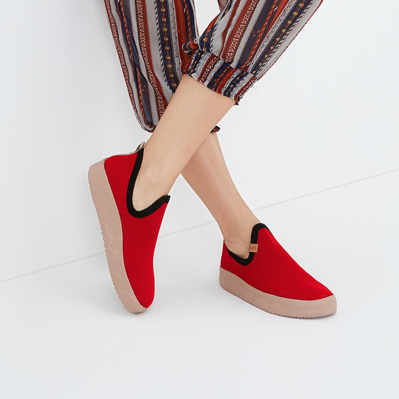 UIN Footwear Men Crimson Fuerteventura I Women Canvas loafers