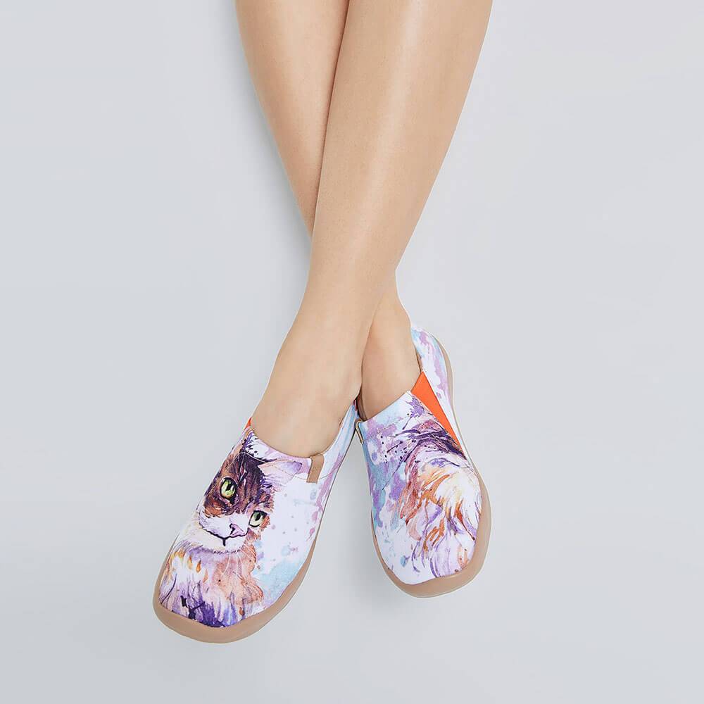UIN Footwear Women Curl Cat Canvas loafers