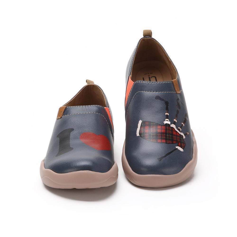 UIN Footwear Women Highlands Romantic Canvas loafers