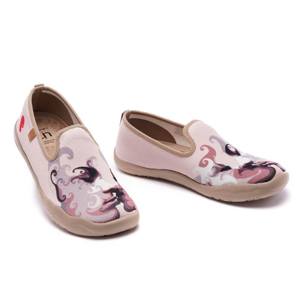 UIN Footwear Women Kiss Me Canvas loafers