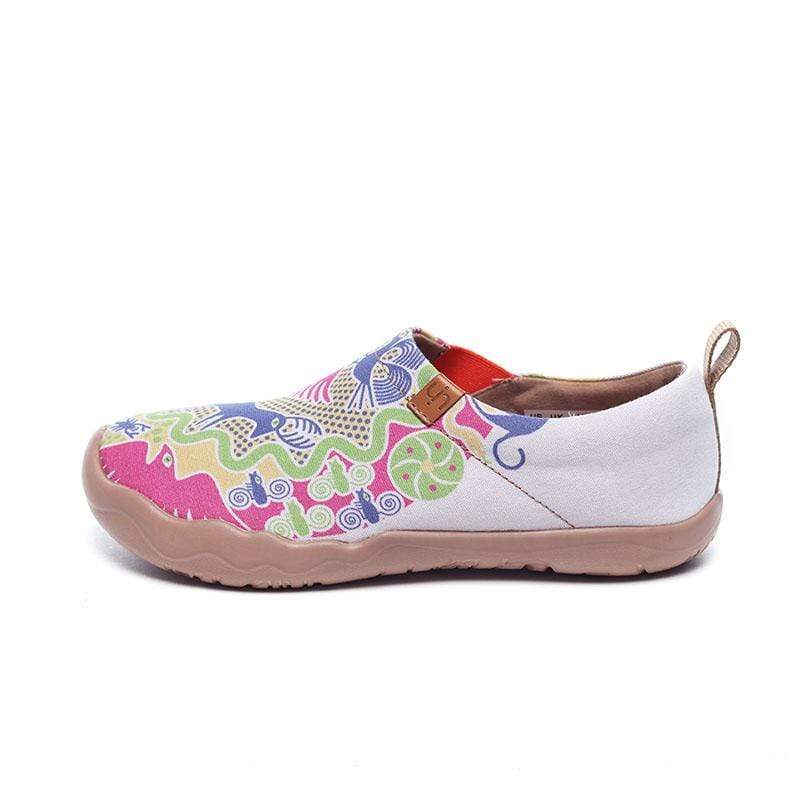 UIN Footwear Women Oriental Fairyland Canvas loafers