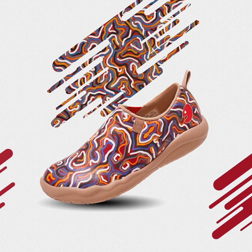UIN Footwear Women Snake on Feet Canvas loafers