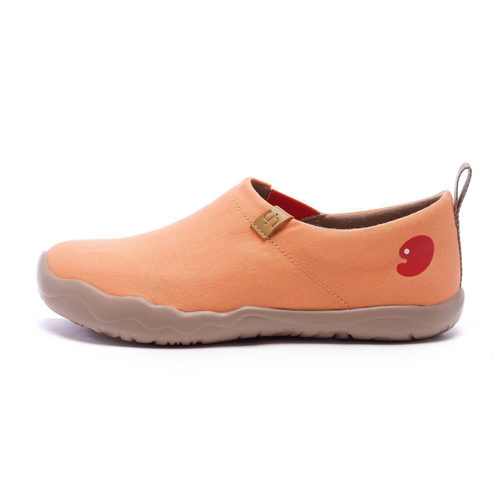 UIN Footwear Women Toledo Orange Canvas loafers